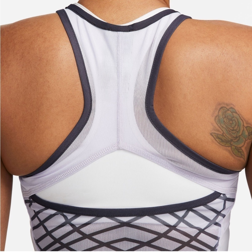 Nike Dri Fit - Picture 4 of 14
